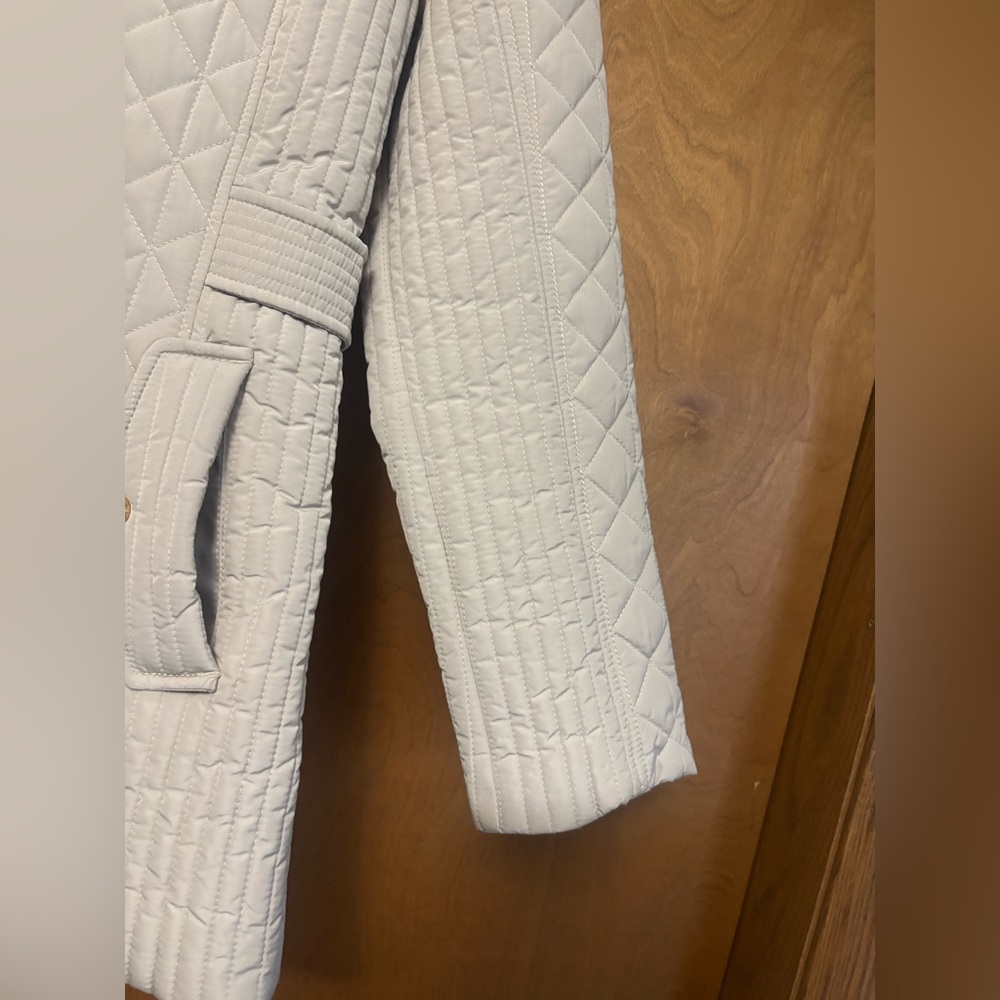 Jones Women’s Winter Coat - Picture 4 of 9